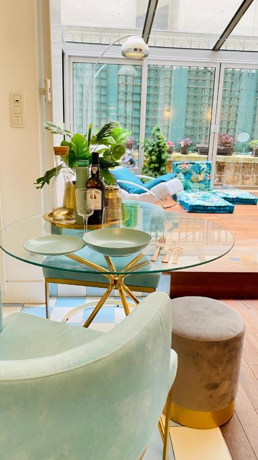 Villa Lepic, Luxury Flat In Montmartre With Private Terrasse-Appartement Entier 파리 외부 사진